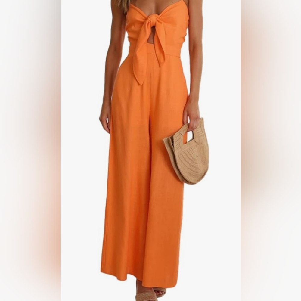 Tie neck. Jumpsuit. Wide leg
